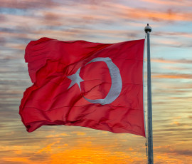 в Турции заявили о необходимости альтернативы SWIFT для торговли с РФ - фото - 1