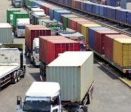 на пути в Россию и из нее застряли товары на сотни миллионов евро - фото - 1