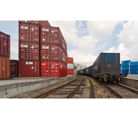 проблемы с автоперевозками вынудили грузовладельцев перейти на рельсы - фото - 1